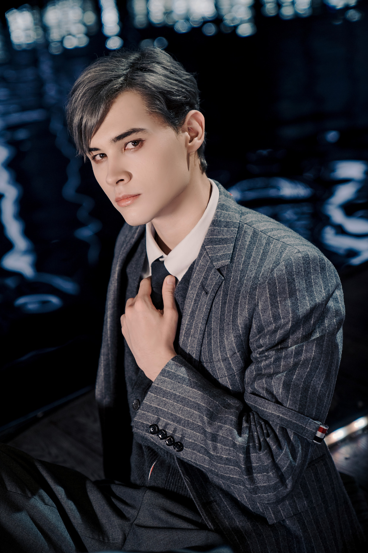 利路修图片 利路修银发壁纸图片