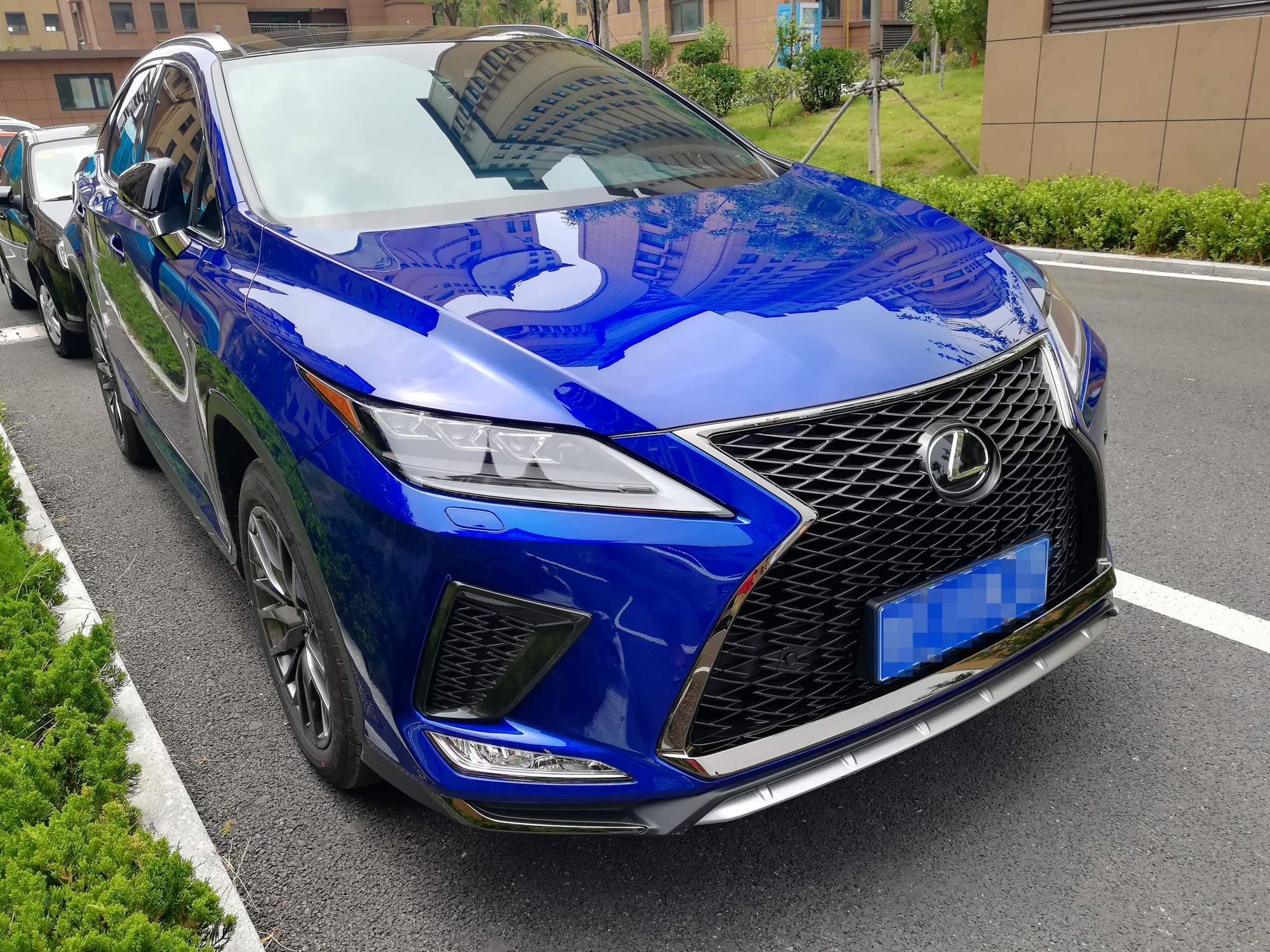 中大型豪华suv—雷克萨斯rx300,遇见就是震撼!
