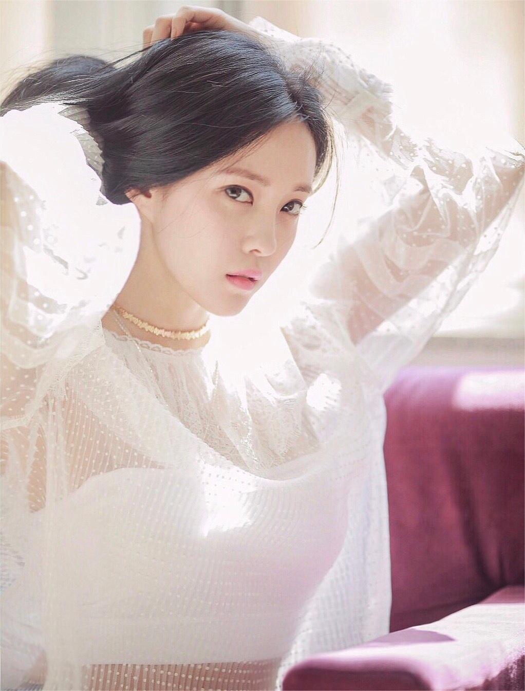 朴孝敏,真正的气质女神,性感热辣身材逆天