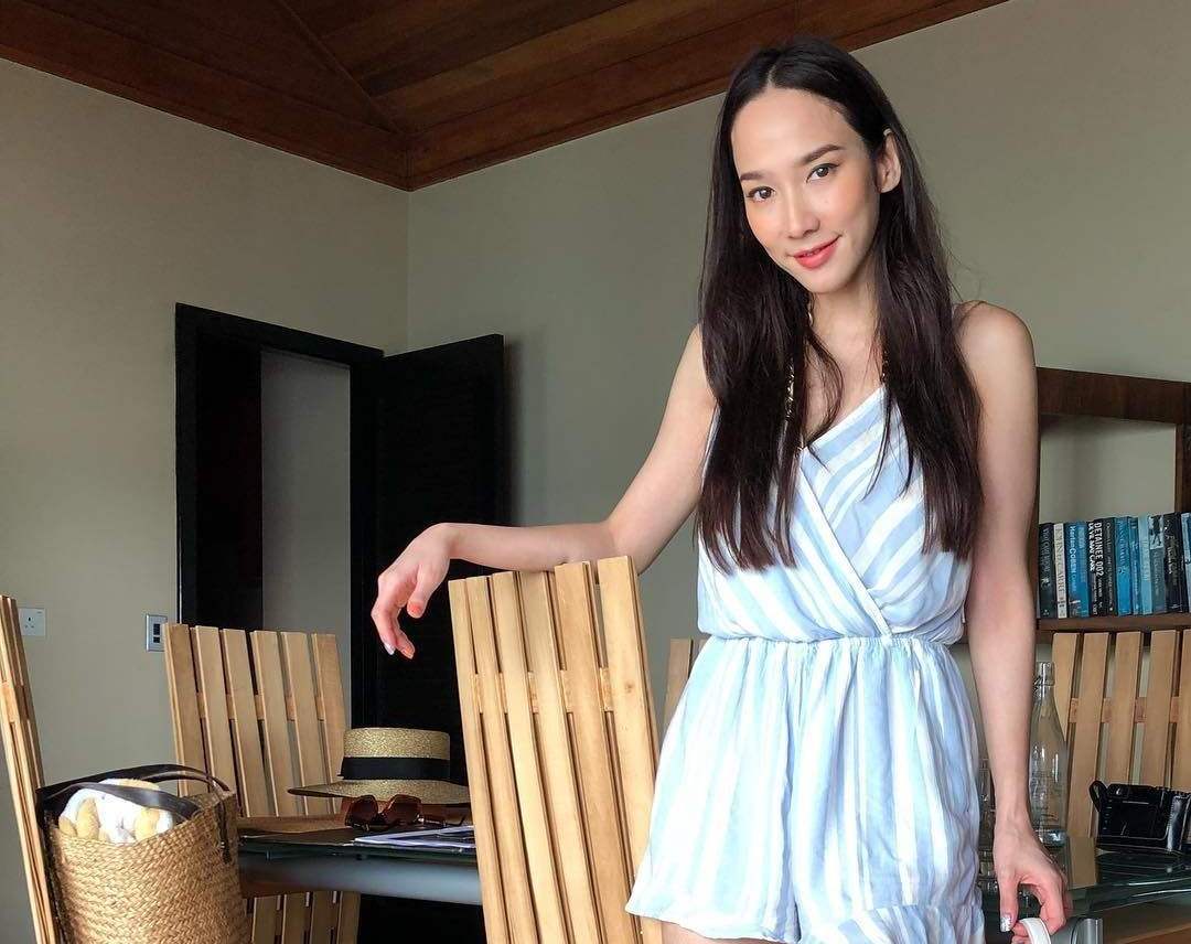 泰国女神aump,高挑身材超迷人,一双"毒蛇眼"勾走你的心和魄