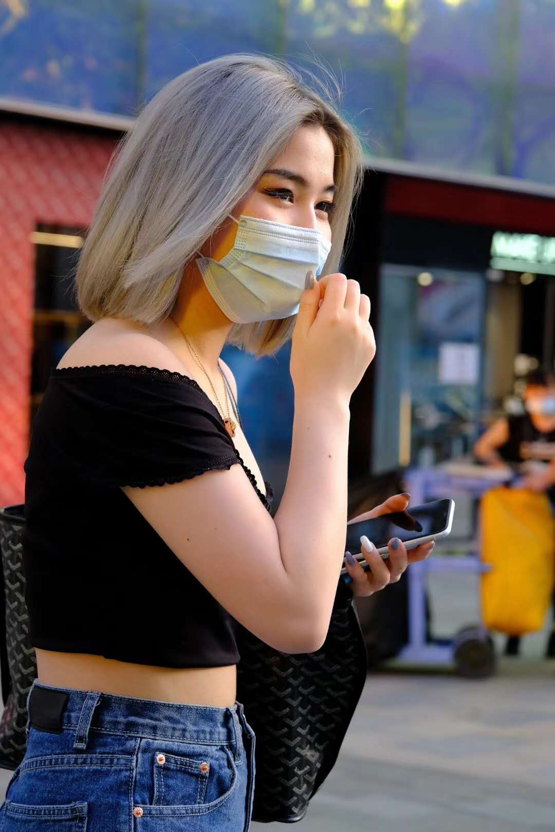 傍晚的北京三里屯太古里美女如云,总有你心动的那一款!