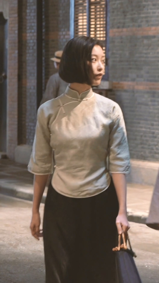 组图:倪妮《1921》民国造型曝光 风格多变每一套都很美