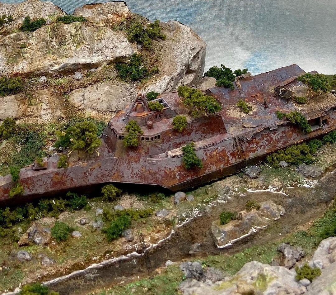 独立级濒海战斗舰残骸 微缩模型版