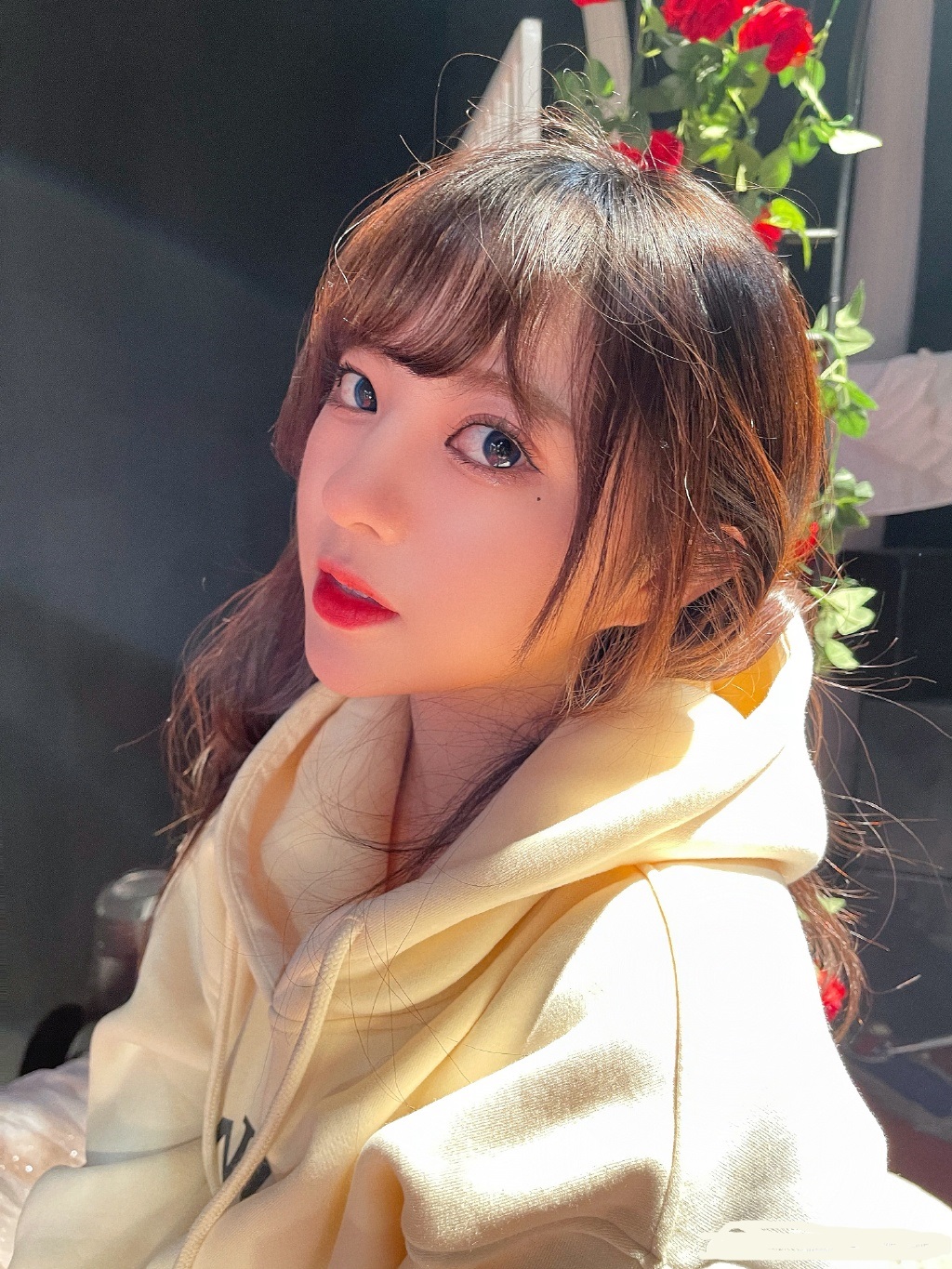 偶像美女黄妍菲迷人写真美照欣赏