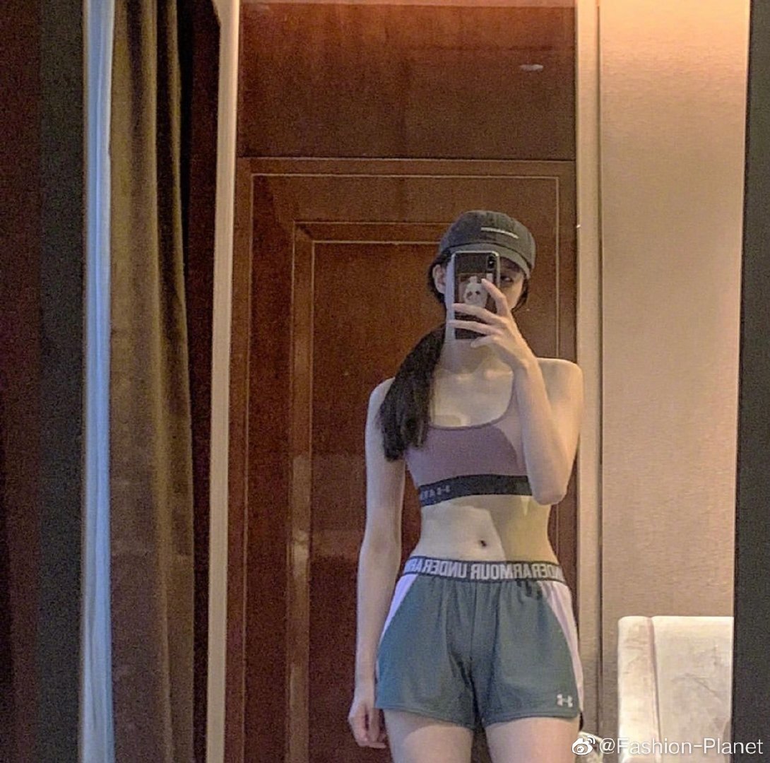 宋妍霏健身日常 马甲线太可了 果然美女们都是越美越自律