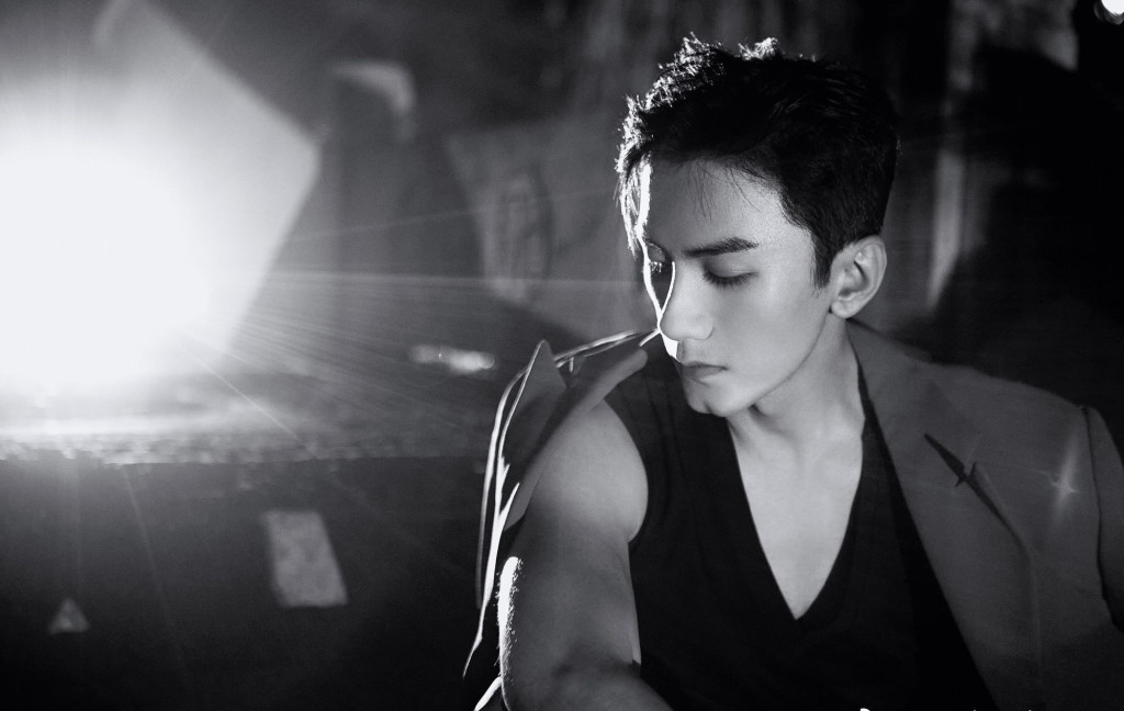 肖顺尧《明月知我云歌会》活动造型写真释出 秀肌肉满满荷尔蒙