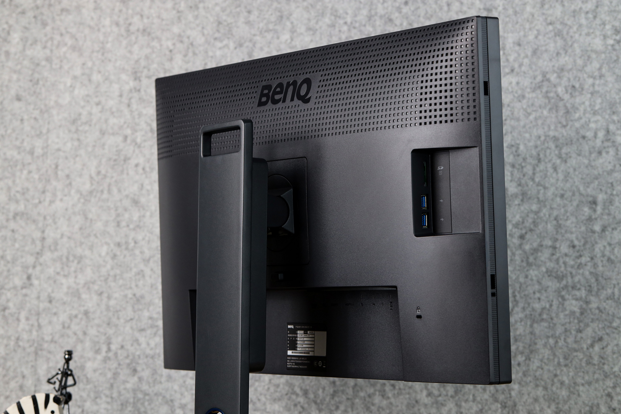 27寸4k大师之选 明基sw271c专业升级屏图赏