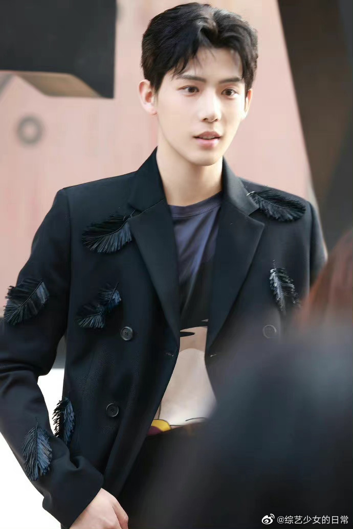 组图:王安宇晒减重全纪录 瘦身近10公斤笑称减肥不再是愿望