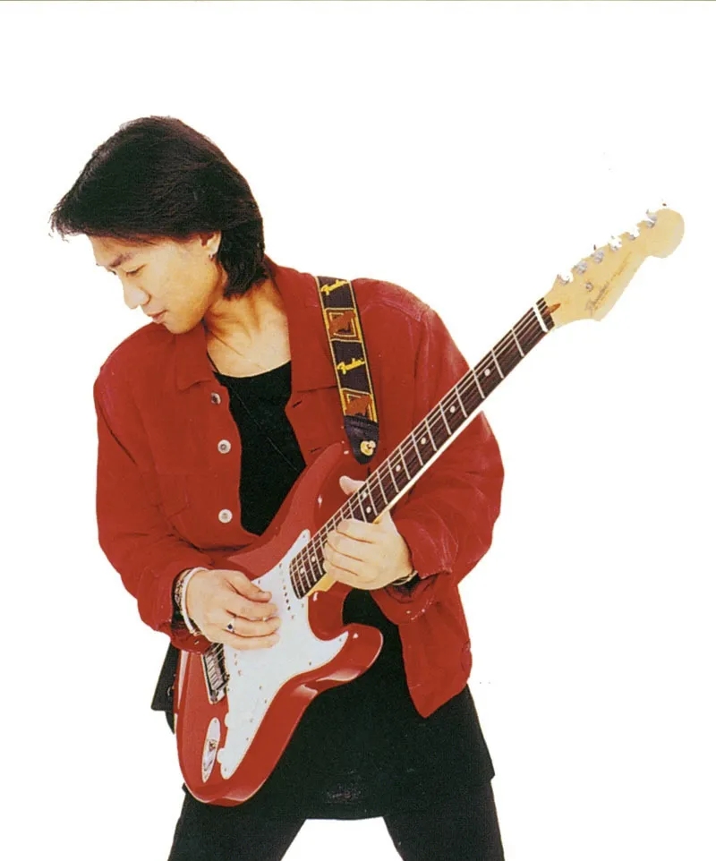 beyond乐队主唱 黄家驹 去世29周年 纪念照片合集