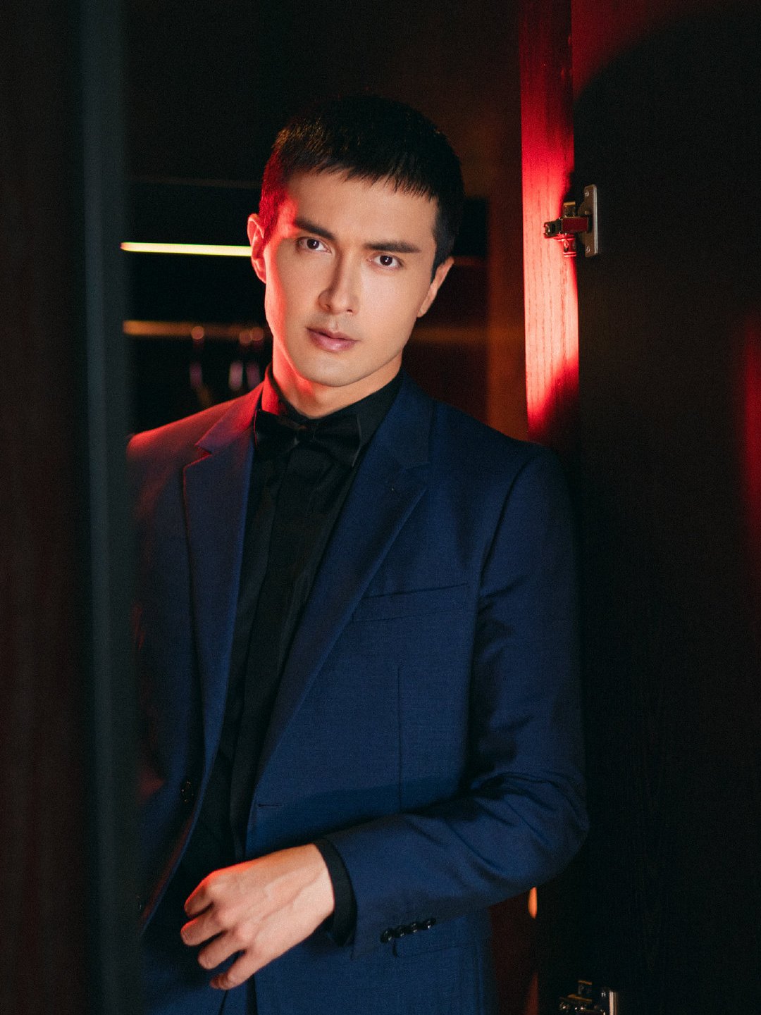 高甜甜营业,高伟光帅气寸头上线