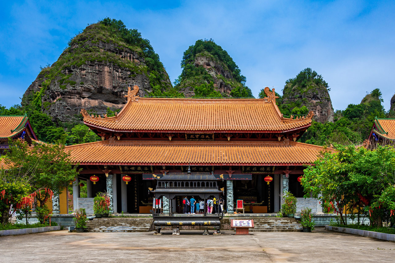 打卡梅州平远县石林寺景区,参与寺院行禅乐活动!