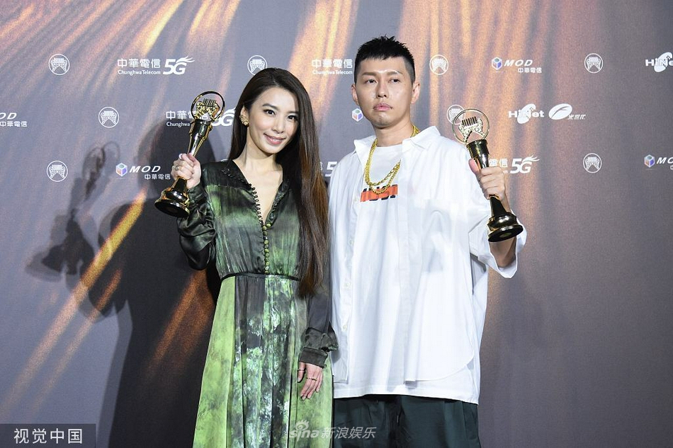 组图:第32届金曲奖田馥甄夺歌后杜振熙夺歌王 罗大佑获特别贡献奖