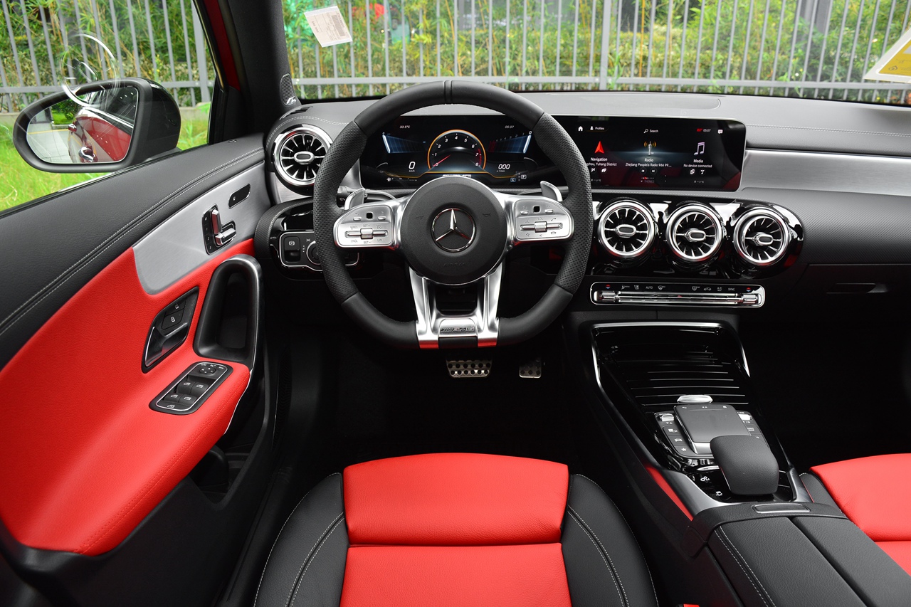 2020款amg a 35 4matic先行特别版