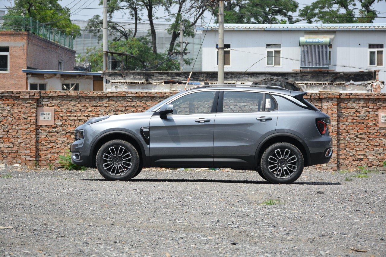 比合资更出色 实拍2020款 领克01