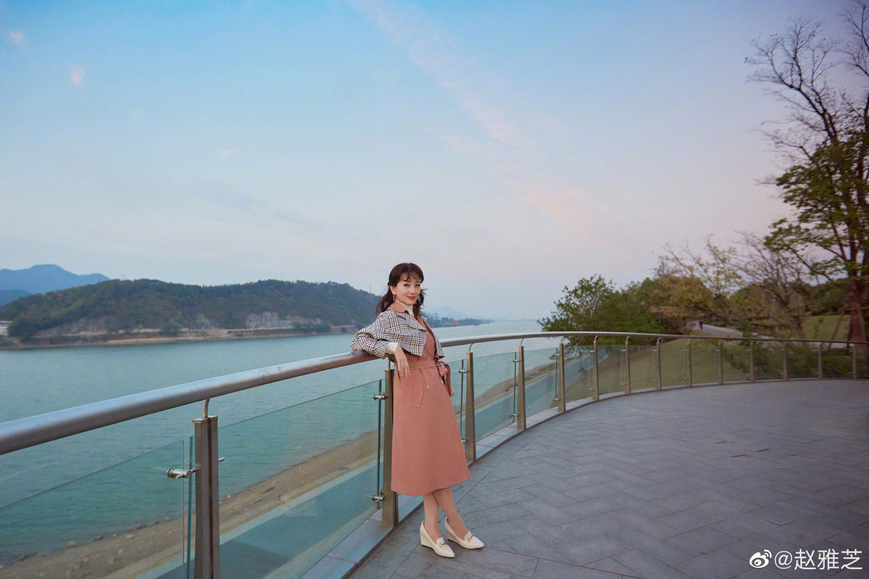 恬淡安静的赵雅芝