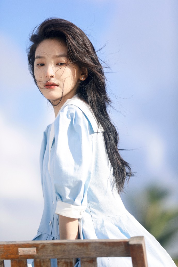 中国内地女演员章若楠