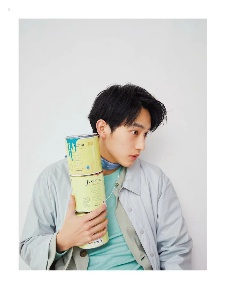 组图:杉野遥亮登《cyan》杂志 造型复古轻熟帅气迷人