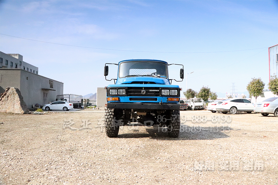 eq2082东风四驱六驱运兵车,常规越野卡车,东风240尖头越野底盘