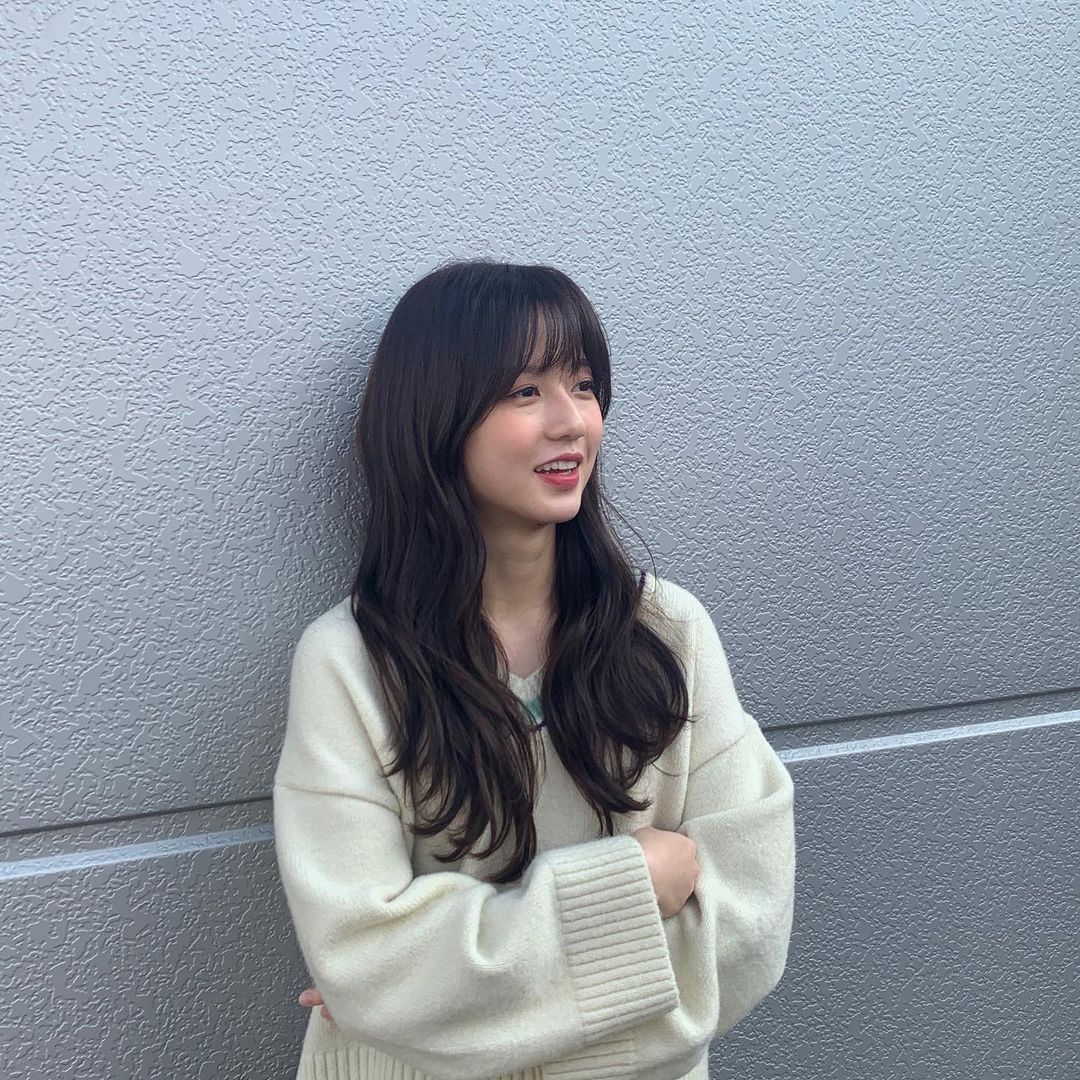 顶楼裴璐娜壁纸 金贤秀个人写真