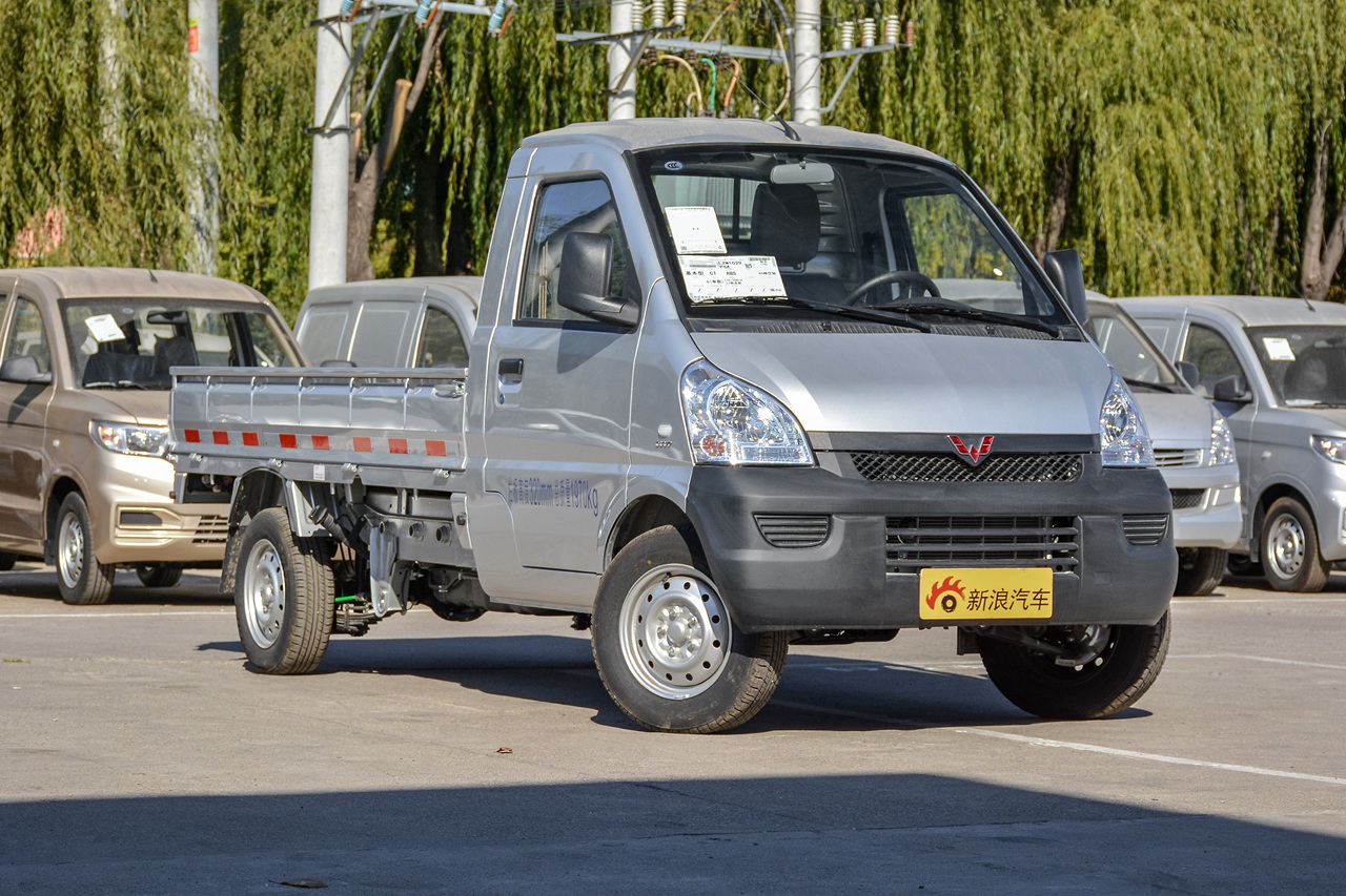 2020款五菱荣光小卡1.5l手动单排