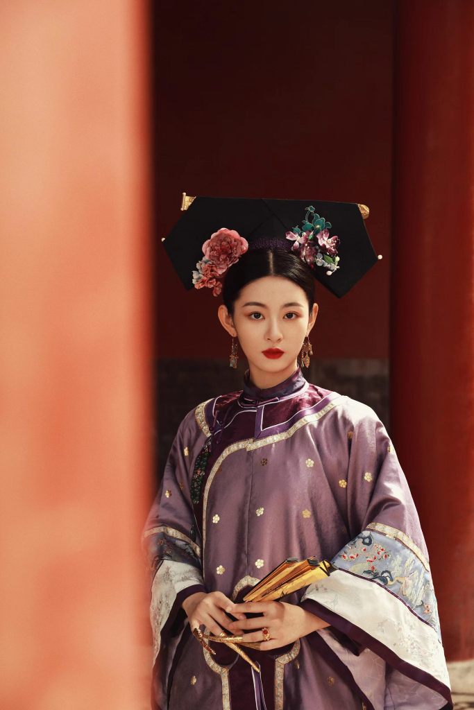 赵晴宫廷古装造型写真释出 变古代佳人古韵气息十足