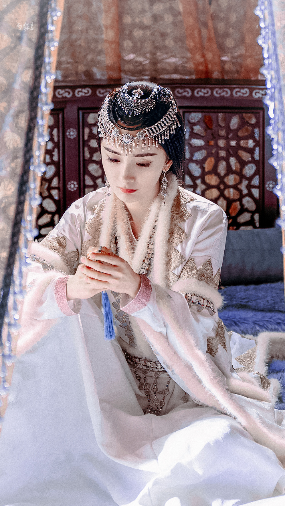 杨幂 斛珠夫人的每一套女装造型都让我眼前一亮