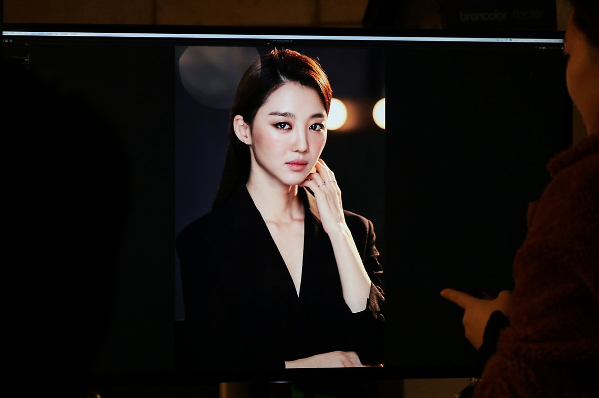 张熙珍 广告画报拍摄现场