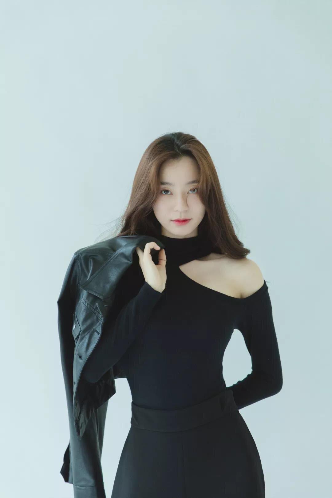 中国内地女演员:张梦露