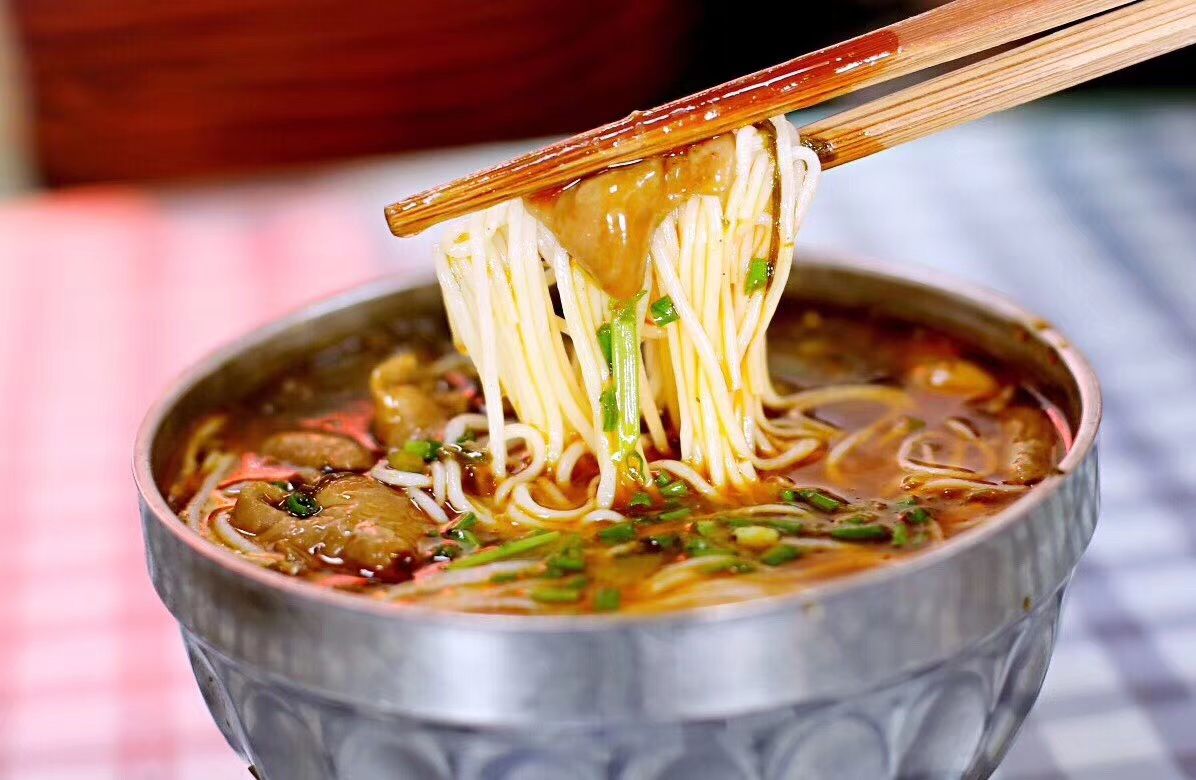 南充米粉:来南充,"喝碗粉"!