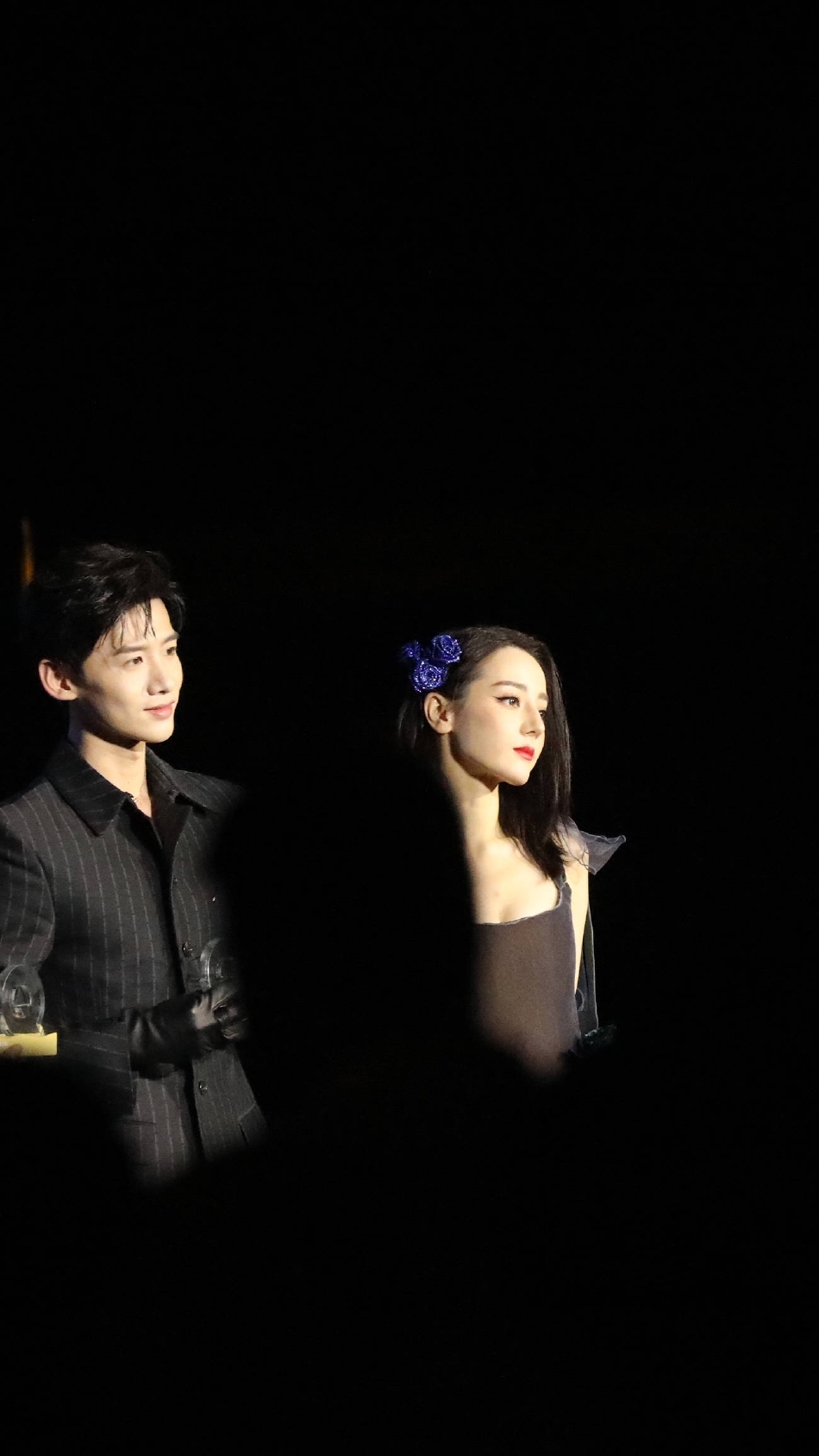 组图:迪丽热巴白敬亭同框旧照曝光 男帅女美氛围感满满