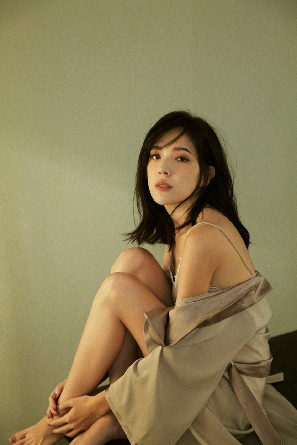 许玮宁超性感写真,诠释女人独特魅力