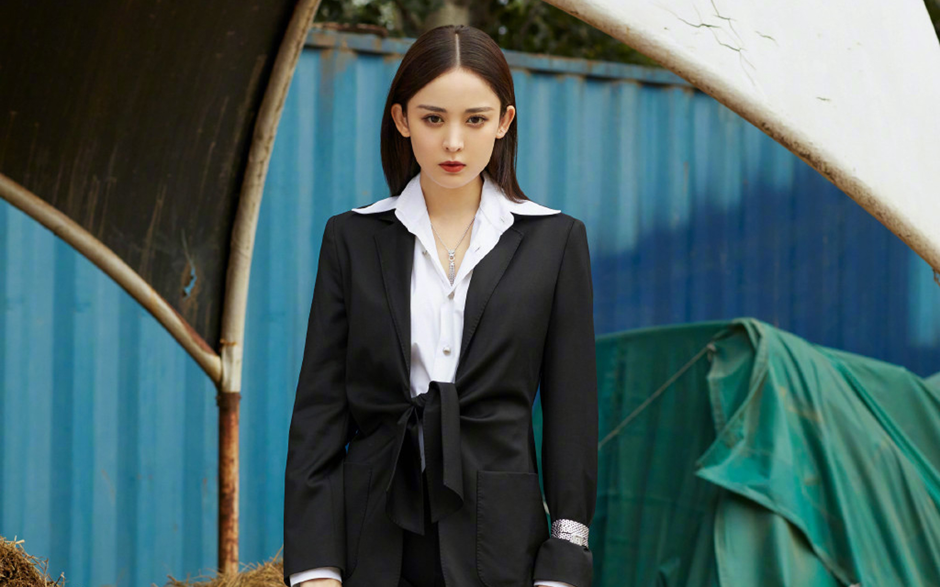 高清无水印,古力娜扎美女明星桌面壁纸下载(9张)