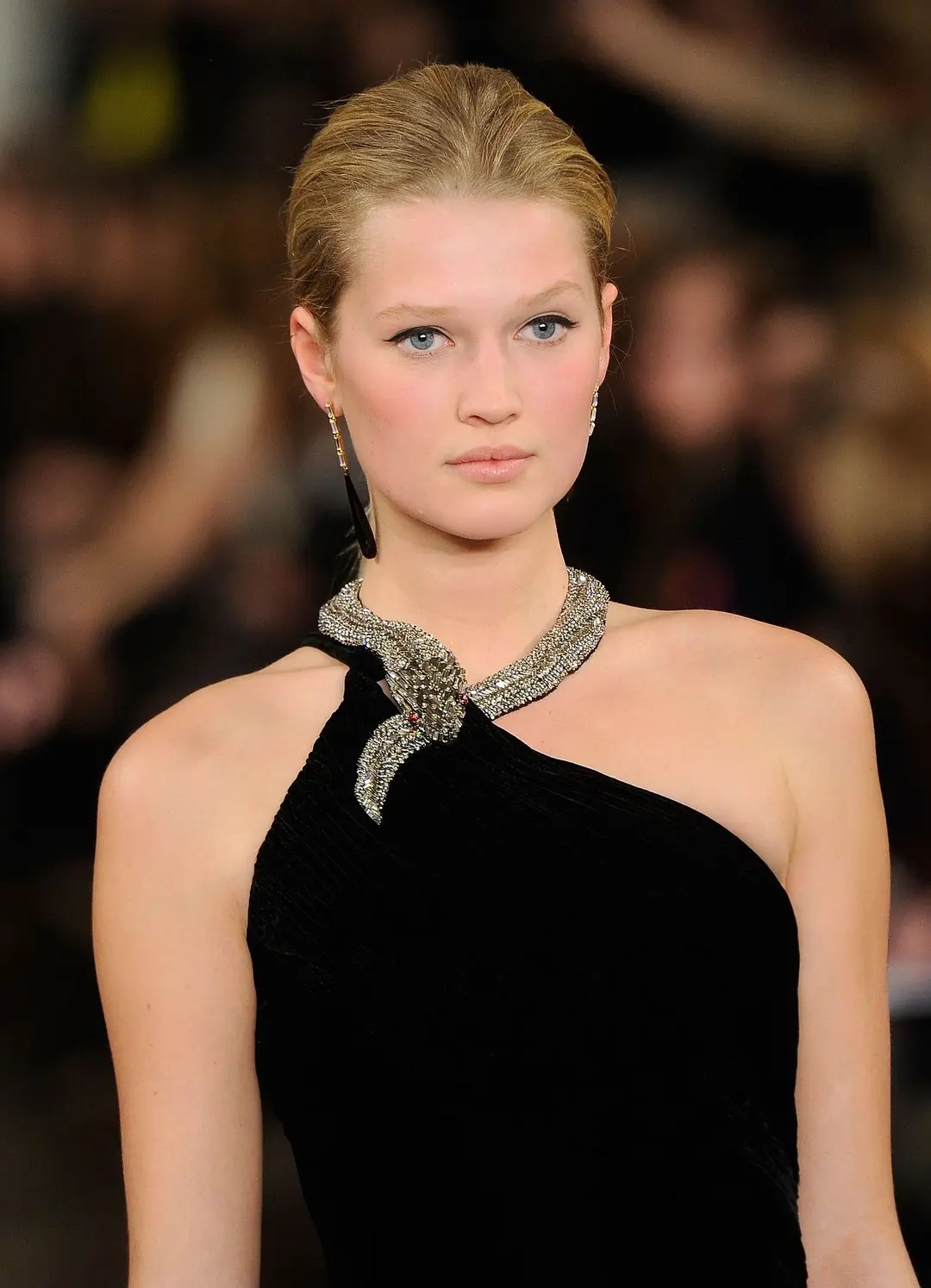 德国新生代超模托妮·伽恩