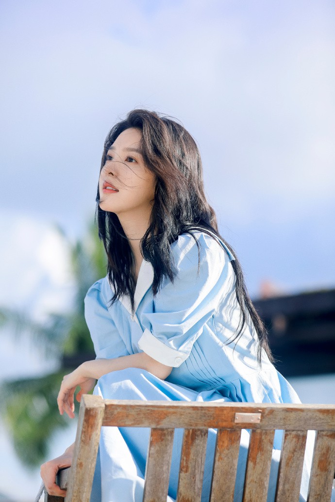 中国内地女演员章若楠