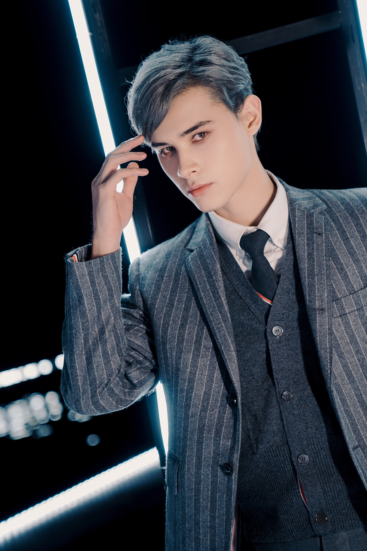 利路修图片 利路修银发壁纸图片