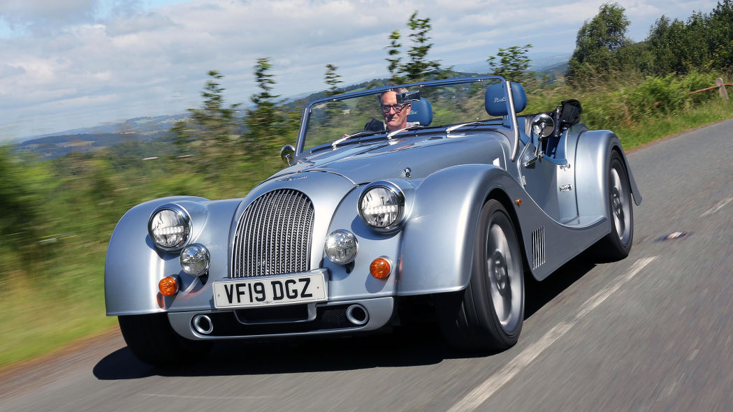 摩根plus 6,复古造型下的4.2秒破百加速,它会获得你青睐吗