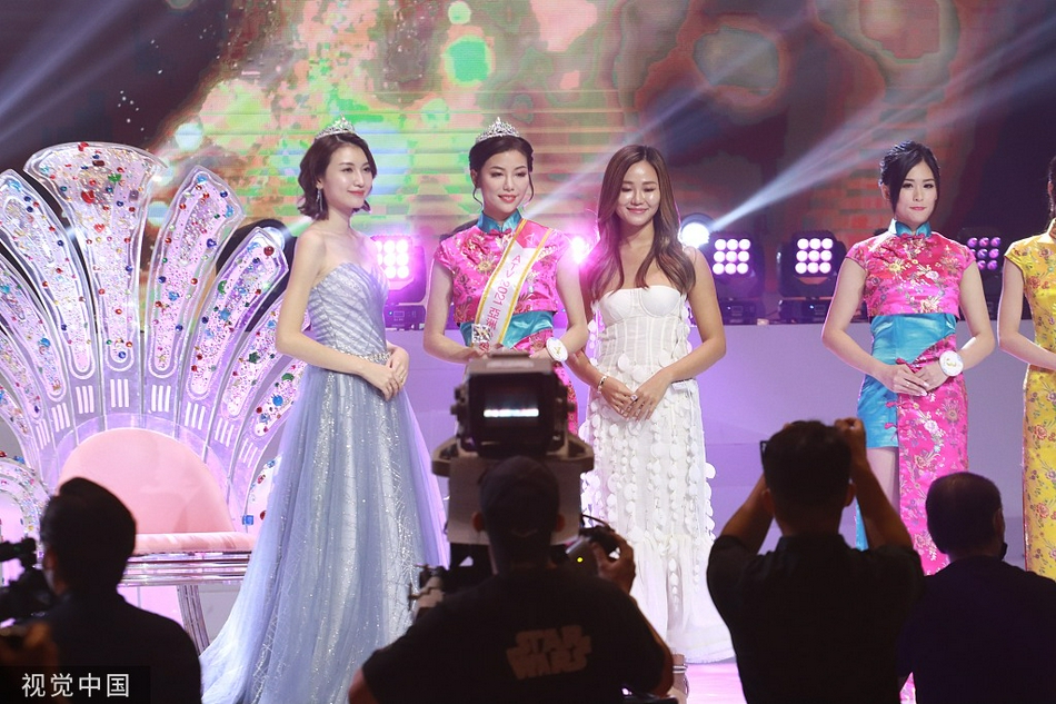组图:2021亚洲小姐竞选决赛三甲出炉 陈美仪袁群有梁欣娟获奖
