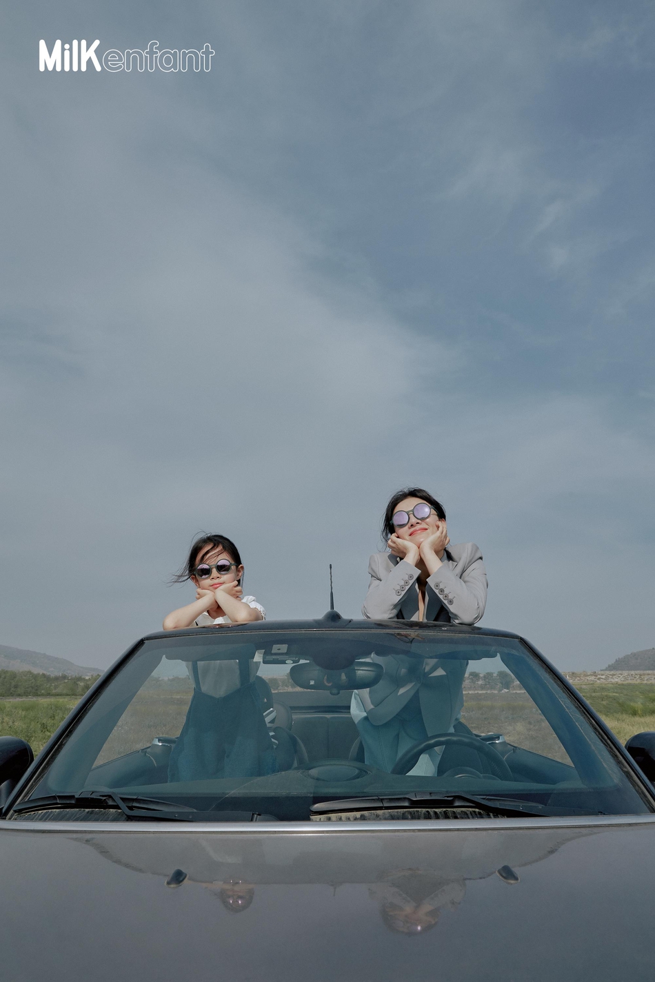 组图:黄奕首携女儿出镜脸贴脸超温馨 7岁黄芊玲像爸爸黄毅清