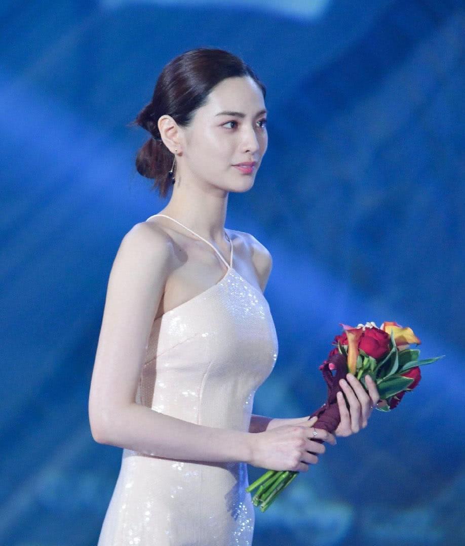 韩国美少女林珍娜,好清纯