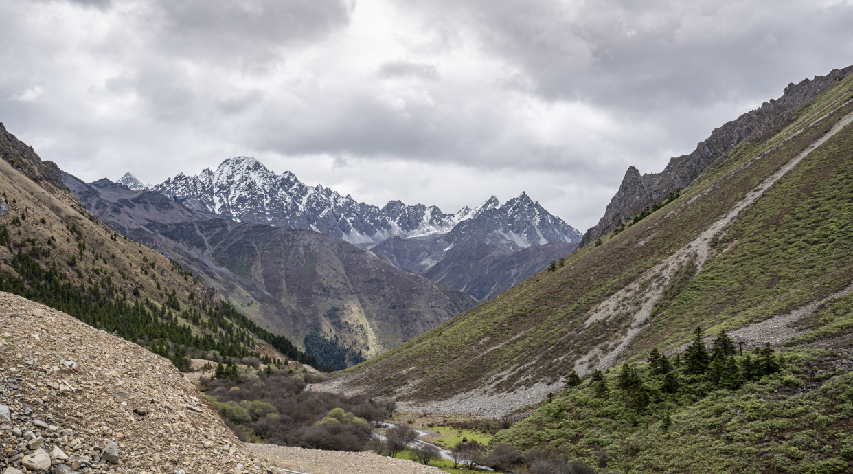 西藏自治区林芝市察隅县自然风光