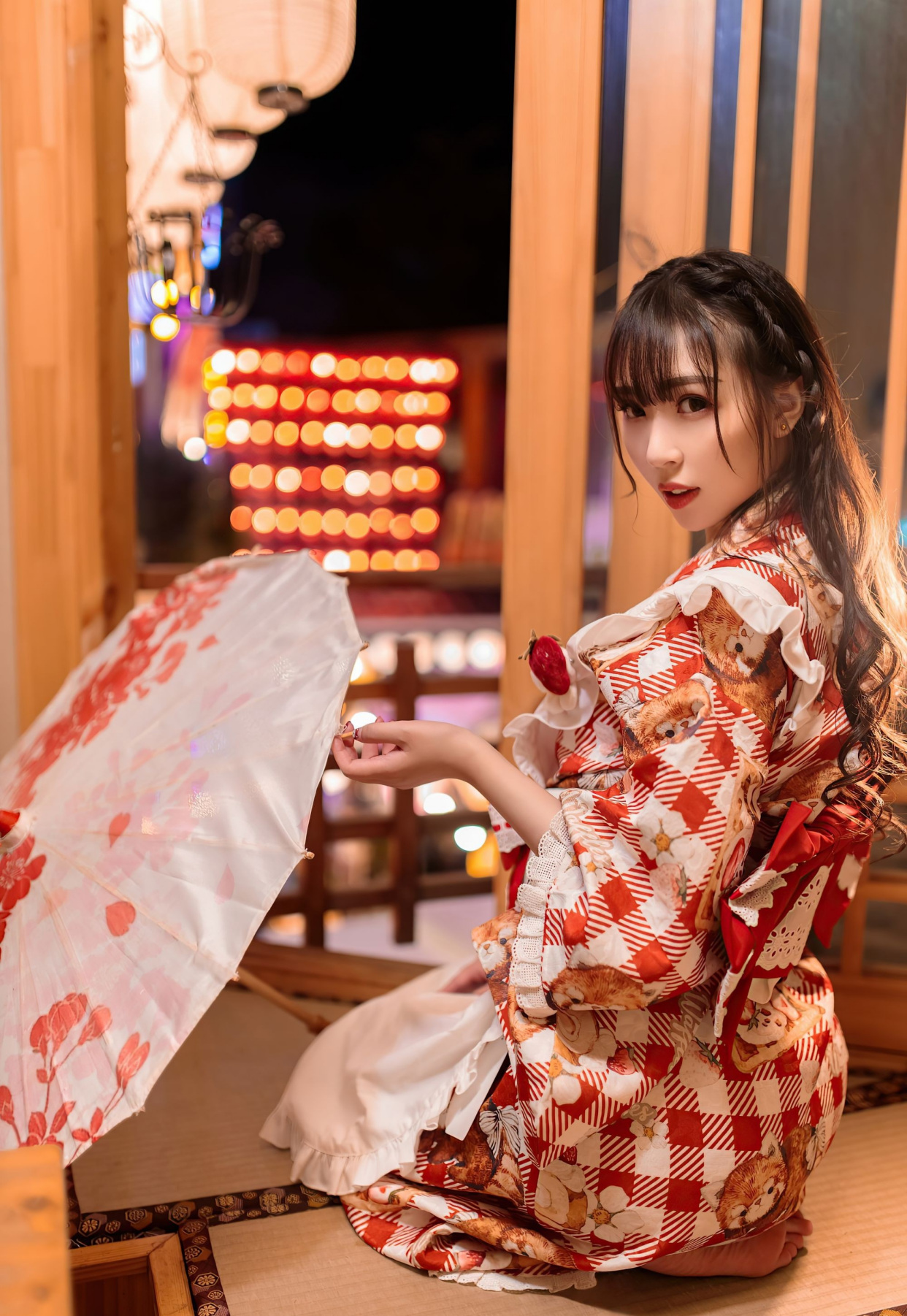 穿和服的小姐姐,第四张的表情让人眼前一亮