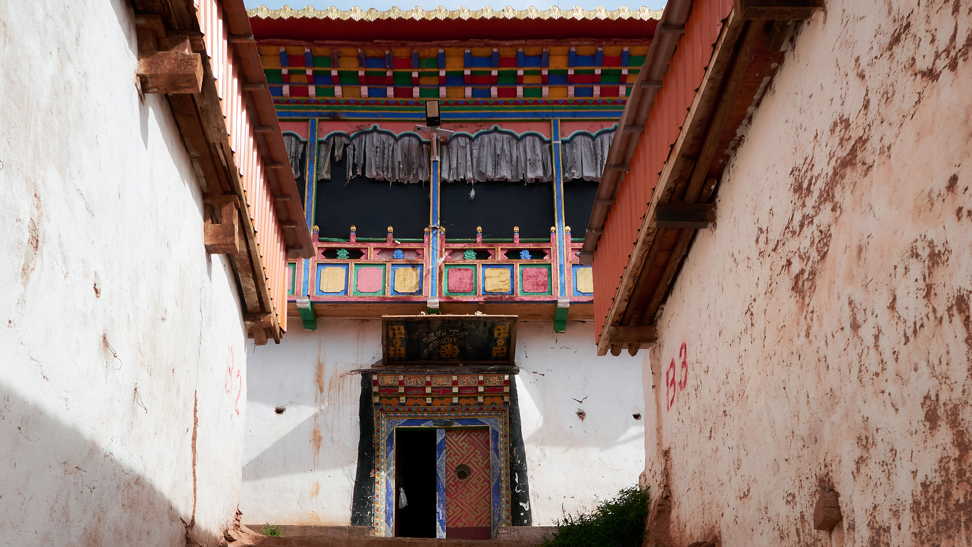 扁担舟旅行摄影《琼布丁青寺的日记》