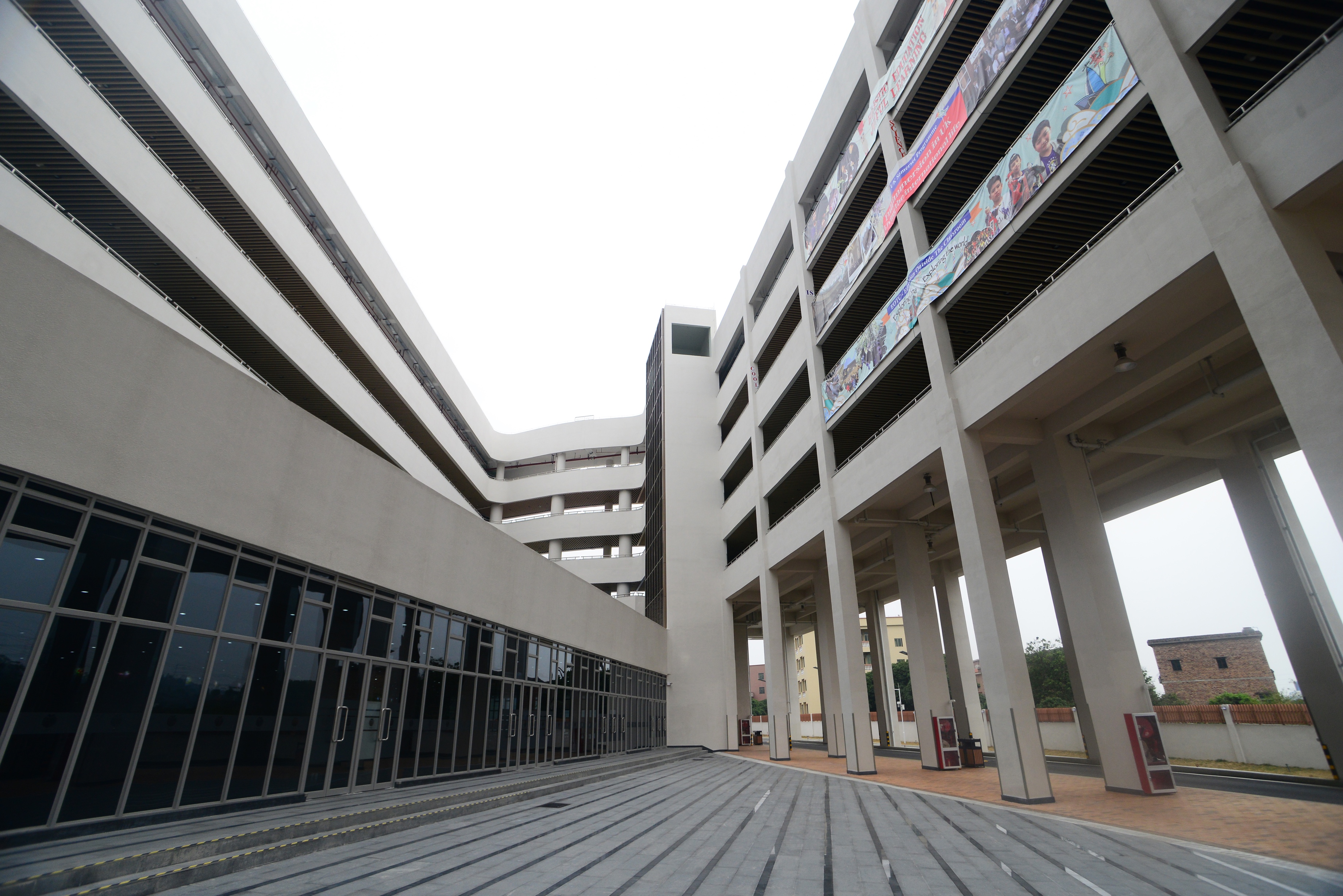 广州耀华国际教育学校校园设施