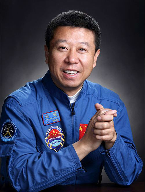 12位中国航天员,承载着世界人民的航天梦,你们才是最闪亮的明星