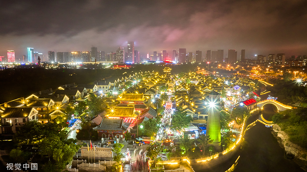 山东日照:夜经济点亮东夷小镇