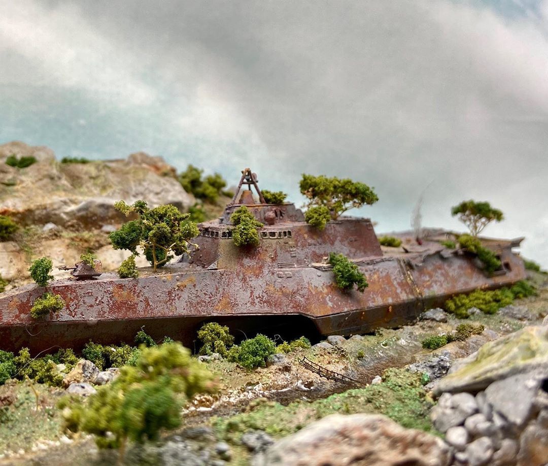 独立级濒海战斗舰残骸 微缩模型版