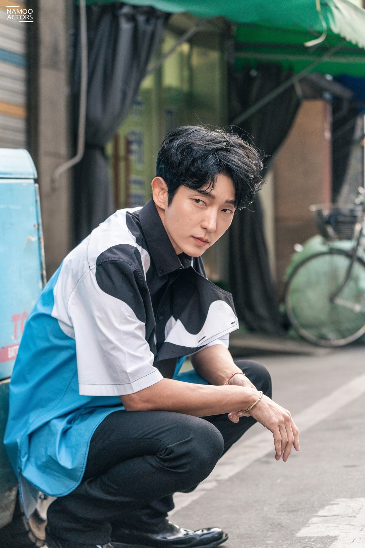 帅气单眼皮男生李准基