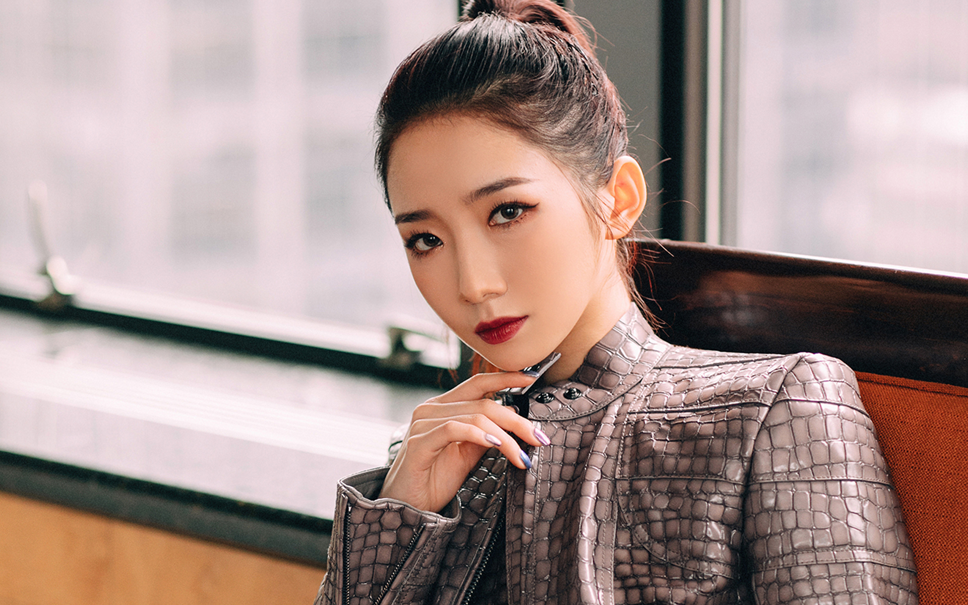 高清无水印,美女歌手孟美岐桌面壁纸