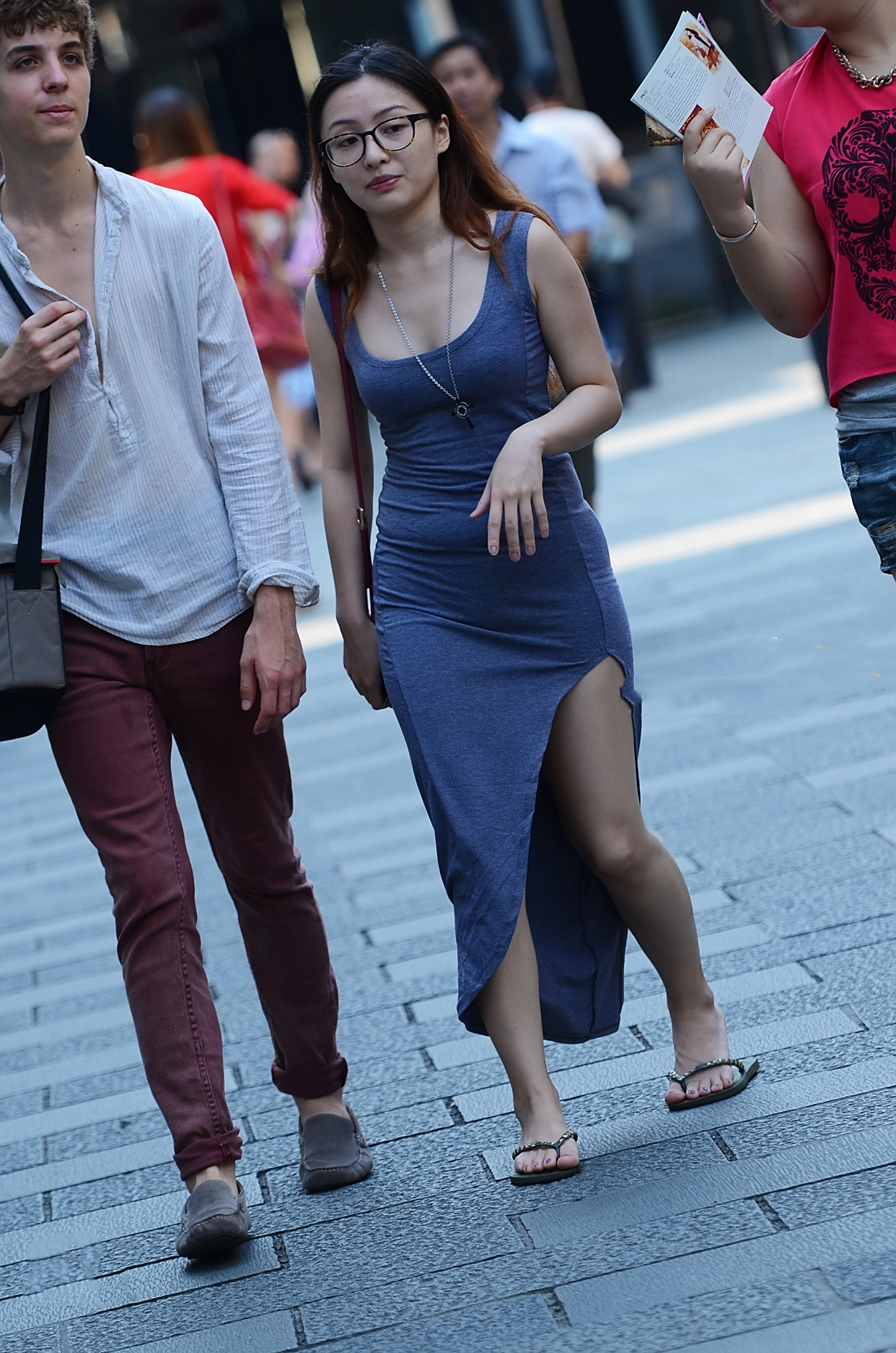 街拍:这种成熟的美你喜欢吗?