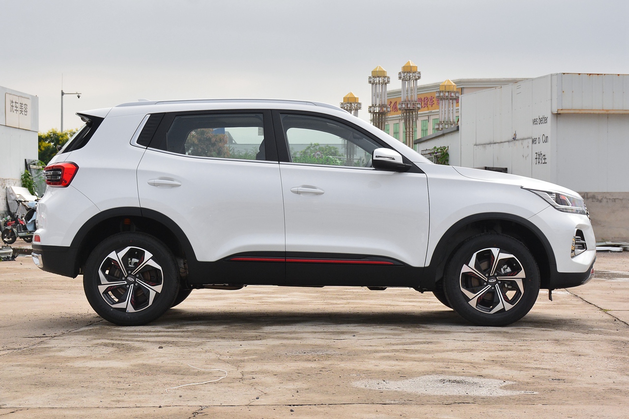 2021款瑞虎5x 1.5l手动精英型超级英雄版